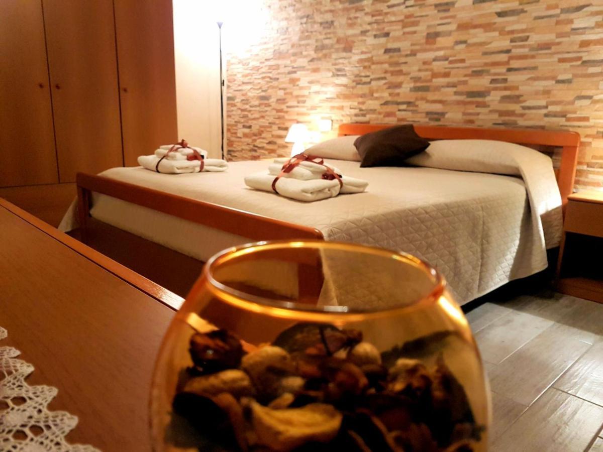 Il Vicoletto Bed and Breakfast Frascineto Εξωτερικό φωτογραφία