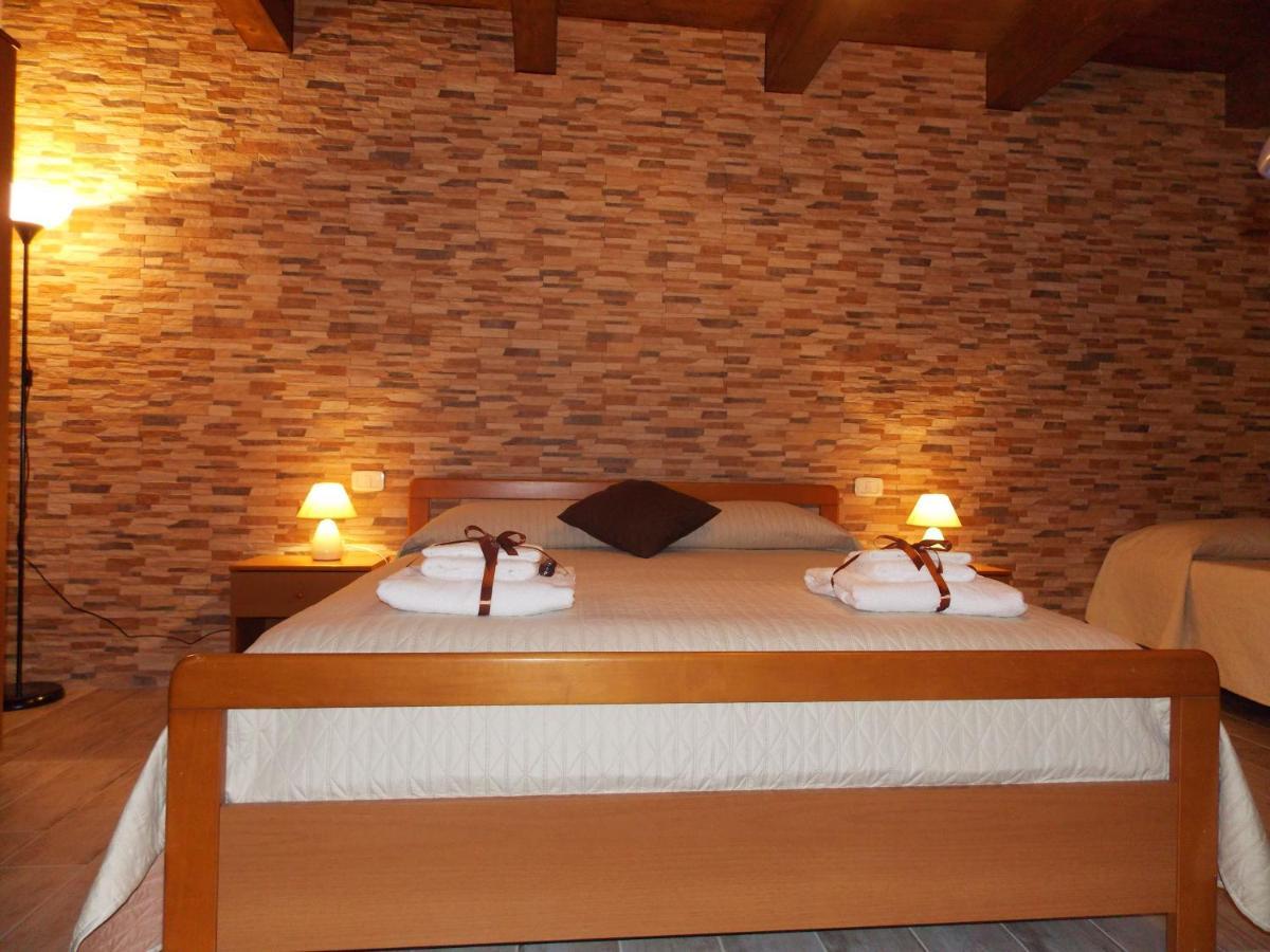Il Vicoletto Bed and Breakfast Frascineto Εξωτερικό φωτογραφία