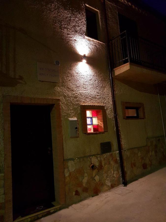 Il Vicoletto Bed and Breakfast Frascineto Εξωτερικό φωτογραφία